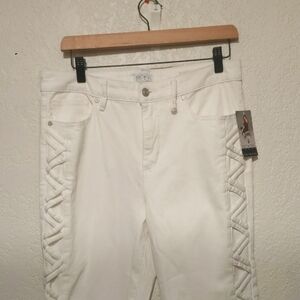 Sofia by Sofia Vergara White Straight Leg Jeans with Geometric Side Patterns
